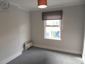 Bedroom- click for photo gallery